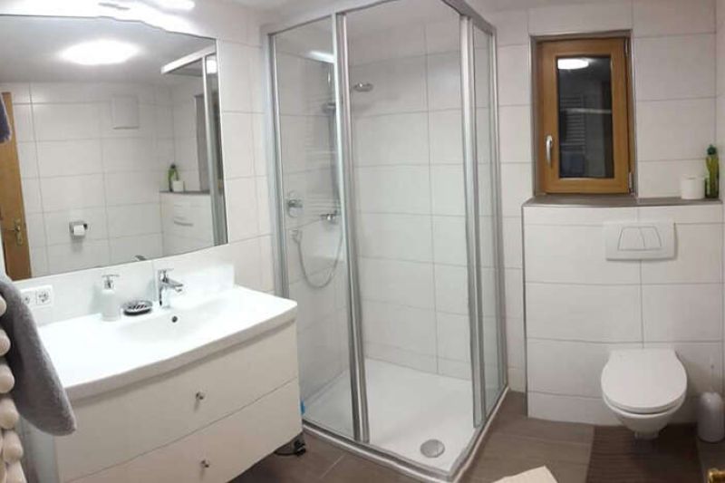 Badezimmer in Ferienwohnung Fiss