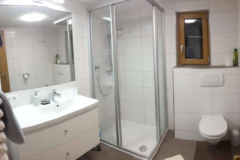 Bathroom in holiday apartment Fiss